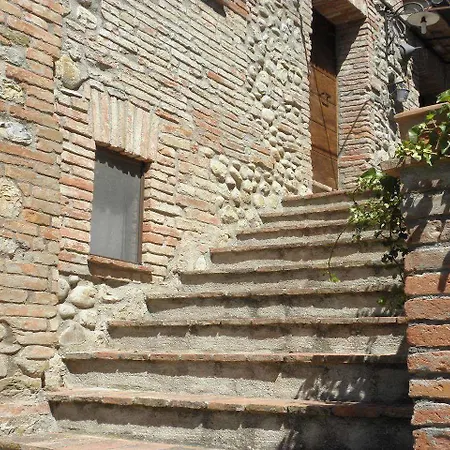 Borgo Santa Maria *