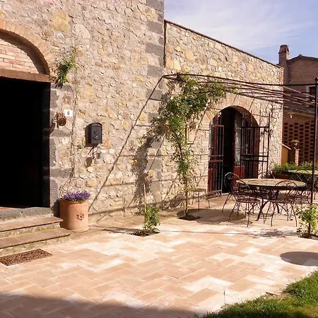 Country house Borgo Santa Maria *